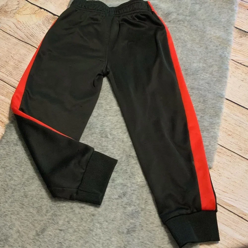 Puma Kid’s Matching Jogger Set Size 5 - Picture 6 of 10